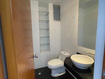 SE VENDE LINDO DUPLEX + ESTACIONAMIENTO, EN AV. JULIO C. TELLO CUADRA 10, URB. RISSO - LINCE