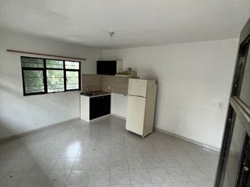 Casa en San Rafael Chamapa  Naucalpan Venta  300m² con Doble Frente y Departamentos de 1 y 2 Recámaras