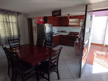 Casa en San Rafael Chamapa  Naucalpan Venta  300m² con Doble Frente y Departamentos de 1 y 2 Recámaras