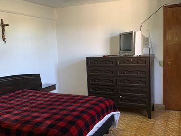 Casa en San Rafael Chamapa  Naucalpan Venta  300m² con Doble Frente y Departamentos de 1 y 2 Recámaras