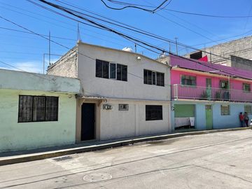 Casa en San Rafael Chamapa  Naucalpan Venta  300m² con Doble Frente y Departamentos de 1 y 2 Recámaras