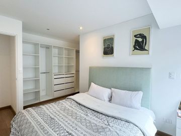 VENDO DEPARTAMENTO EN MIRAFLORES - CERCA DE PARQUE