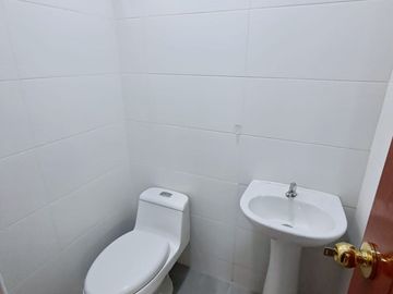 Vendo Dpto. Ate en Urbanización Los Portales - Prolongación Javier Prado Este.