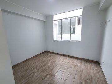Vendo Dpto. Urbanización Los Portales Ate
