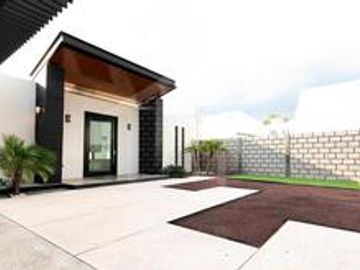 VENTA DE RESIDENCIA DE LUJO EN VILLAS DEL MESON DE CINCO RECAMARAS