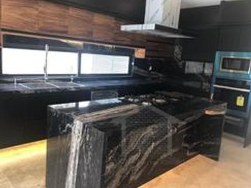 CASA CON CUARTA RECAMARA Y BAÑO COMPLETO  EN PLANTA BAJA EN LOMAS DE CAMPANARIO NORTE