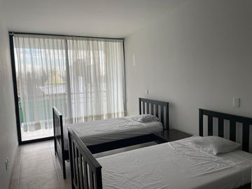 Estrena Casa moderna con alberca y jardín, ideal para descanso, en el exclusivo Pedregal de Oaxtepec