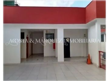 INMUEBLE COMERCIAL EN PLENO CENTRO DE CHIMBOTE - FRENTE A PLAZA MAYOR