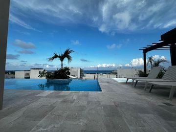 DEPARTAMENTO EN VENTA, EN PLAYA DEL CARMEN, 2 HABITACIONES, COWORKING, ELEVADOR, INFINITY POOL