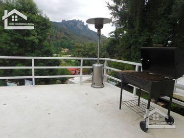VENTA DE CASA ESTILO ALPINA EN MINERAL DEL CHICO