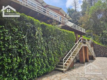 VENTA DE CASA ESTILO ALPINA EN MINERAL DEL CHICO