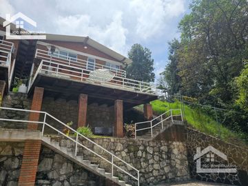 VENTA DE CASA ESTILO ALPINA EN MINERAL DEL CHICO