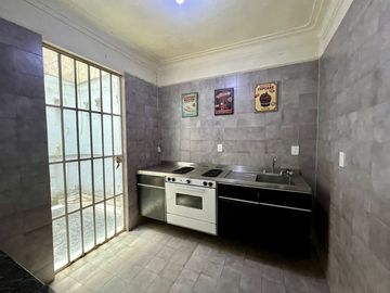 Departamento en renta, 1 habitación. (sobre insurgentes)