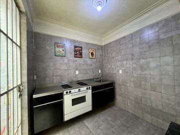 Departamento en renta, 1 habitación. (sobre insurgentes)
