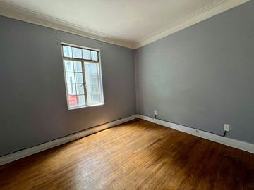 Departamento en renta, 1 habitación. (sobre insurgentes)