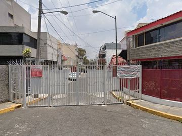 ¡¡Atención Inversionistas!! Venta de Hermosa Casa , Col. Paseos de Churubusco, CDMX.