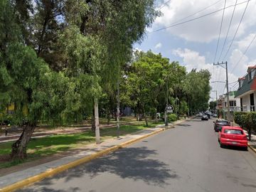 ¡¡Atención Inversionistas!! Venta de Hermosa Casa , Col. Paseos de Churubusco, CDMX.