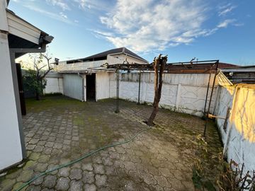 Casa 2 pisos 5 dormitorios 2 baños Parque Lantaño, Chillán