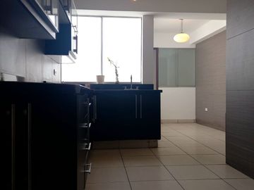 Vendo Amplio Duplex En La Aurora Miraflores
