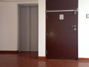 Vendo Amplio Duplex En La Aurora Miraflores