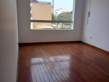 Vendo Amplio Duplex En La Aurora Miraflores