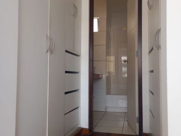 Vendo Amplio Duplex En La Aurora Miraflores