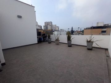 Vendo Amplio Duplex En La Aurora Miraflores