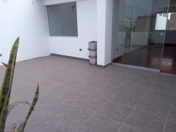 Vendo Amplio Duplex En La Aurora Miraflores