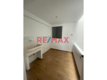 Se Vende Departamento De Estreno, 5To Piso, Jr. Huáscar, Los Baños Del Inca, Cajamarca