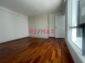 Se Vende Departamento De Estreno, 5To Piso, Jr. Huáscar, Los Baños Del Inca, Cajamarca