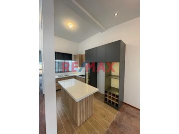 Se Vende Departamento De Estreno, 1Er Piso (101), Jr. Huáscar, Los Baños Del Inca, Cajamarca