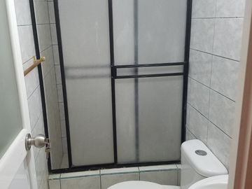 VENTA  SAN MARTIN Y AVE. MACHALA EDIFICIO RENTERO 3 DEPARTAMENTOS INCREIBLES