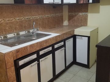 VENTA  SAN MARTIN Y AVE. MACHALA EDIFICIO RENTERO 3 DEPARTAMENTOS INCREIBLES