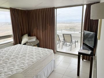 Departamento Puerto Velero, 3 dormitorios, 3 baños