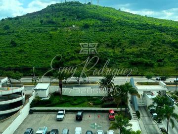 DEPARTAMENTO EN VENTA, TORRE CUMBRES, León,Gto; JUNTO A TEC. DE MONTERREY, 2 REC.