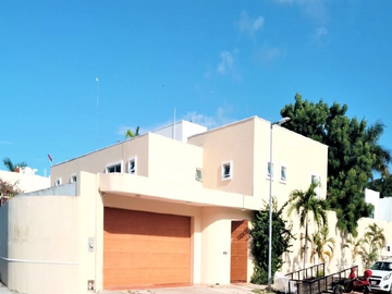 Cancún vende casa oportunidad de $11,754,000 baja a $ 9,616,500