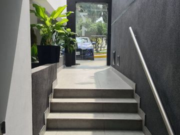 Departamento iluminado y espacioso en venta en Av. Los Ingenieros Valle Hermoso Surco