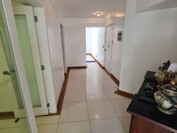 Departamento iluminado y espacioso en venta en Av. Los Ingenieros Valle Hermoso Surco
