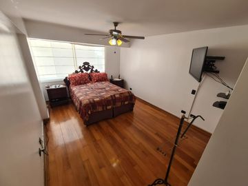 Departamento iluminado y espacioso en venta en Av. Los Ingenieros Valle Hermoso Surco