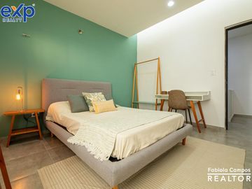 Casa de 2 pisos y 2 recámaras en venta en la zona oriente de Mérida - Entrega octubre 2024