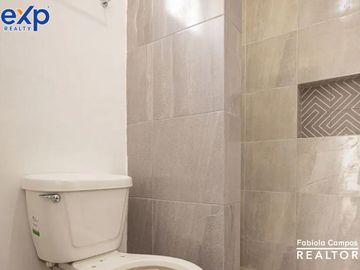 Casa de 2 pisos y 2 recámaras en venta, en la zona oriente de Mérida, Yucatán - Entrega noviembre 2024