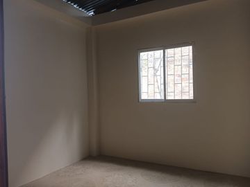 VENDO CASA ECONÓMICA INDEPENDIENTE DE DOS HABITACIONES