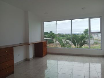 VENDO PROPIEDAD ESQUINERA, IDEAL PARA NEGOCIO O EMPRESA PRECIO DE OPORTUNIDAD.