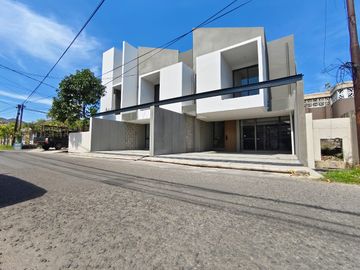Rumah Baru Idaman Keluarga Lokasi Bagus di Turangga Buahbatu Bandung