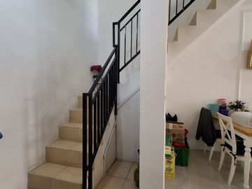 Rumah semi furnished siap huni di Bintara Bekasi Barat