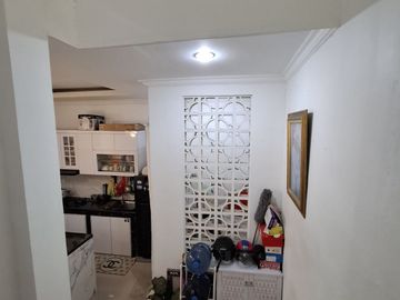 Rumah semi furnished siap huni di Bintara Bekasi Barat