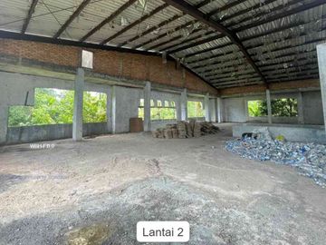Industrial Land and Warehouse Across from Shangrila Garden Sekupang For Sale