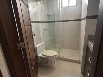 vendo casa totalmente amoblada de 3 dormitorios