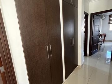 vendo casa totalmente amoblada de 3 dormitorios