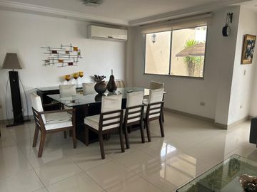 vendo casa totalmente amoblada de 3 dormitorios
